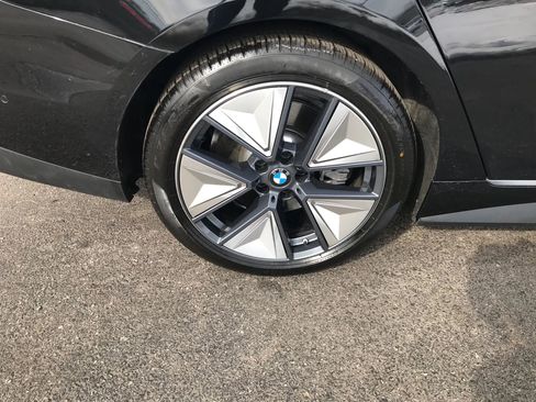 Used 2025 BMW i4 xDrive40i w/ Premium Package image 47