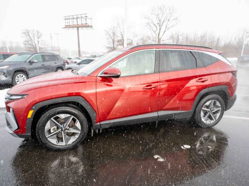 Used 2025 Hyundai Tucson SEL image 3