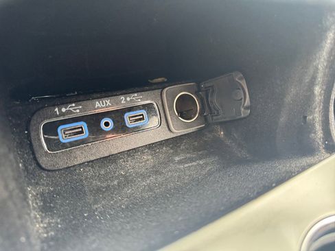 Used 2020 Jeep Grand Cherokee Altitude image 23