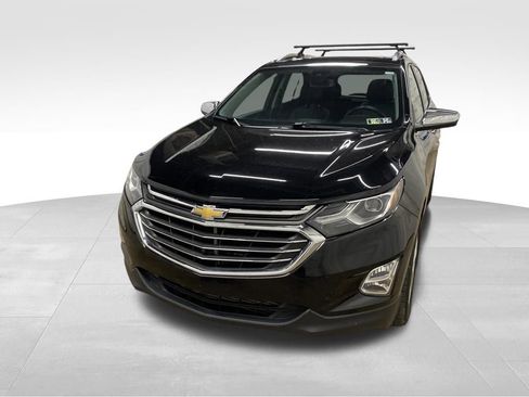 Used 2018 Chevrolet Equinox Premier image 2
