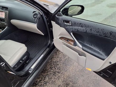 Used 2013 Lexus IS 250 AWD w/ Luxury Plus Pkg Value Edition image 82