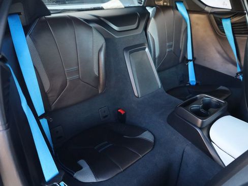 Used 2014 BMW i8 image 22