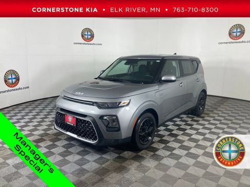 Used 2022 Kia Soul LX w/ Technology Package image 1
