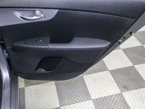 Used 2023 Kia Forte LXS w/ LXS Technology Package image 20