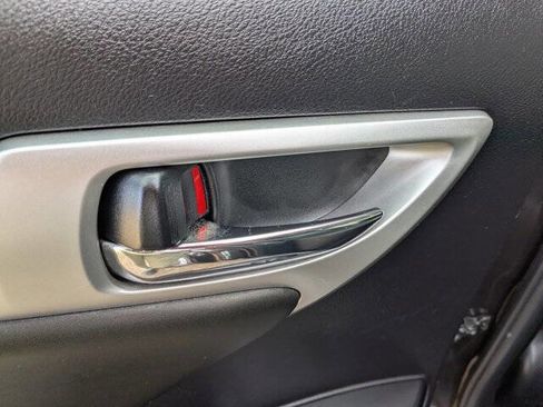 Used 2013 Lexus CT 200h image 28