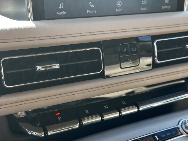 Certified 2024 Lincoln Aviator AWD w/ Elements Package image 23