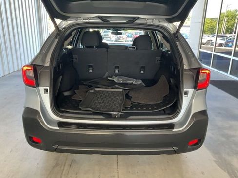 Used 2024 Subaru Outback Premium AWD/4WD image 21