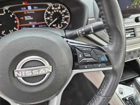 Used 2024 Nissan Altima 2.5 SV w/ SV Premium Package FWD image 20