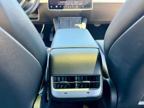 Used 2022 Tesla Model 3 RWD image 37