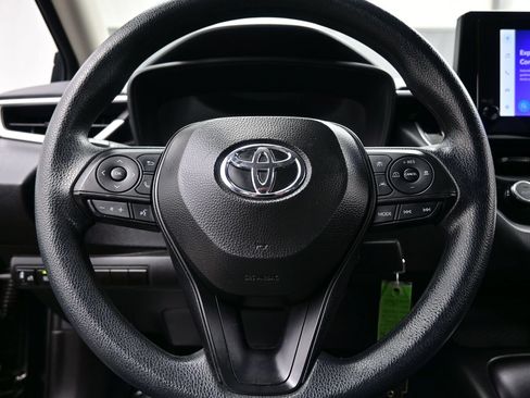 Used 2025 Toyota Corolla LE FWD image 21
