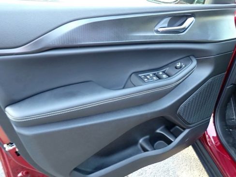 New 2025 Jeep Grand Cherokee L Altitude image 16