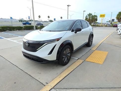 Used 2023 Nissan Ariya FWD image 8