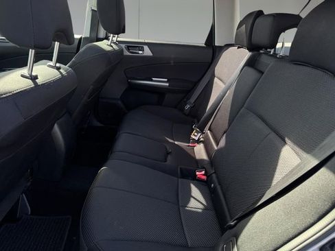 Used 2012 Subaru Forester 2.5X Premium AWD/4WD image 9