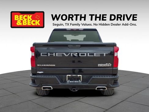 Used 2021 Chevrolet Silverado 1500 High Country w/ Technology Package image 4