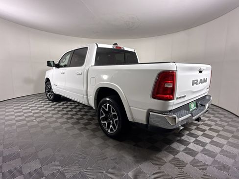 Used 2025 RAM 1500 Laramie AWD/4WD image 3