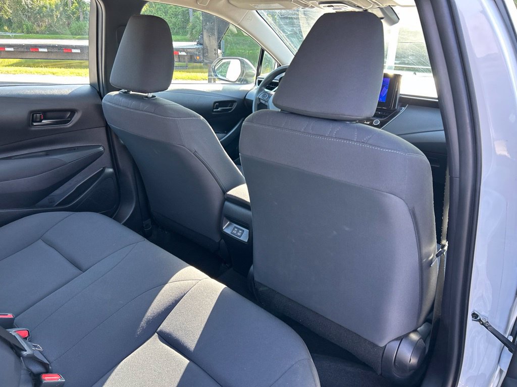Used 2024 Toyota Corolla LE FWD image 43