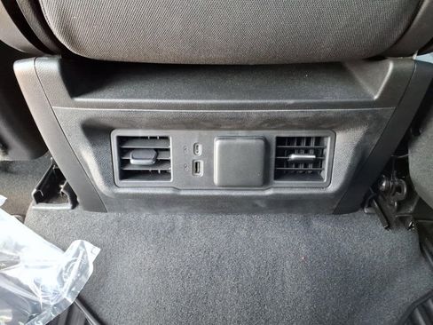 Used 2023 GMC Sierra 1500 Elevation image 7