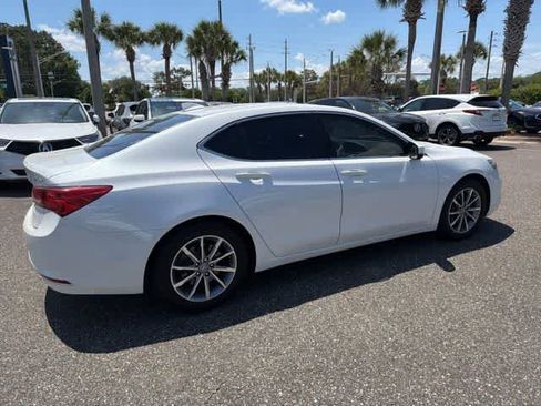 Used 2020 Acura TLX FWD image 9