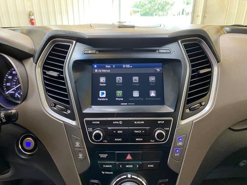 Used 2018 Hyundai Santa Fe Sport w/ 2.4L Value Package 02 AWD/4WD image 37