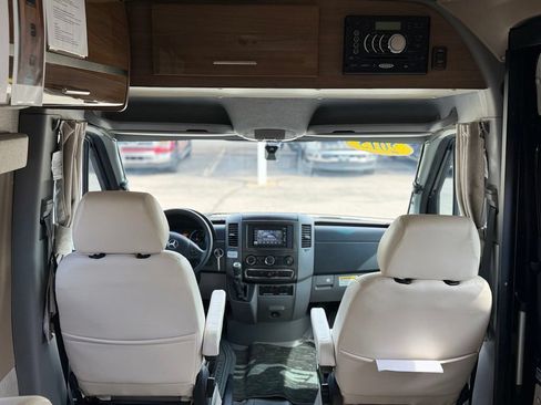 Used 2015 Mercedes-Benz Sprinter 3500 image 12