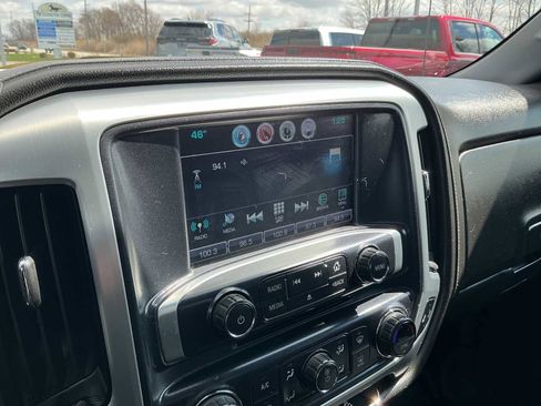 Used 2019 GMC Sierra 2500 SLE image 9