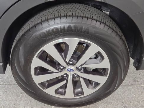 Certified 2025 Subaru Outback Premium AWD/4WD image 14