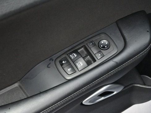 Used 2022 Dodge Challenger GT RWD image 11