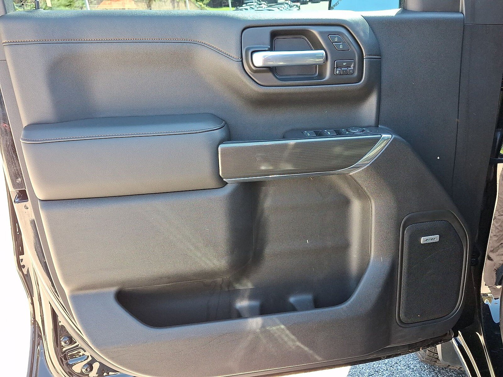 Used 2020 GMC Sierra 1500 AT4 w/ AT4 Premium Package AWD/4WD image 10