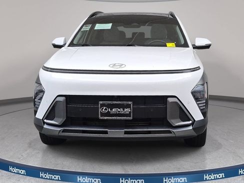 Used 2024 Hyundai Kona Limited AWD/4WD image 3