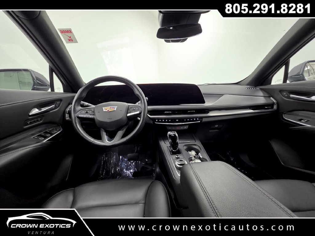 Used 2025 Cadillac XT4 Premium Luxury w/ Cold Weather Package FWD image 18