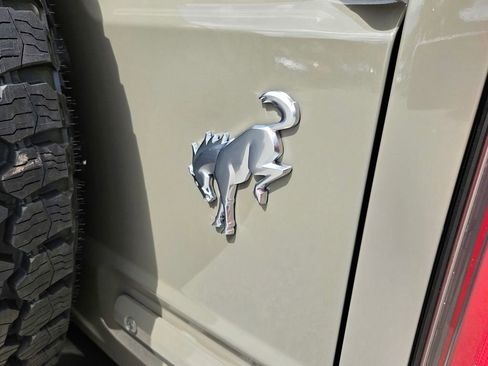 New 2025 Ford Bronco Outer Banks w/ Sasquatch Package image 44