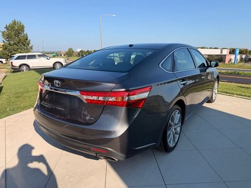 Used 2015 Toyota Avalon XLE Touring FWD image 9