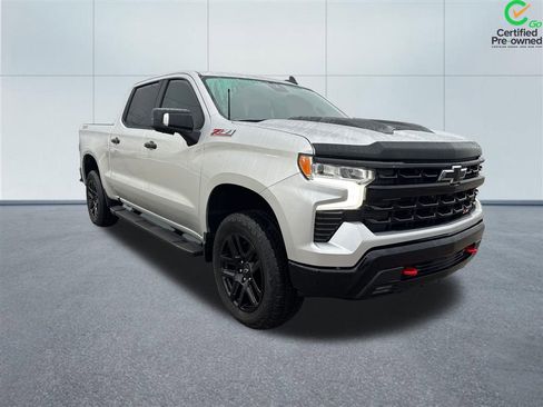 Used 2022 Chevrolet Silverado 1500 LT Trail Boss w/ LT Trail Boss Premium Package image 9