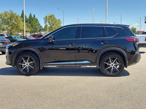 Used 2023 Nissan Rogue SL w/ SL Premium Package image 6