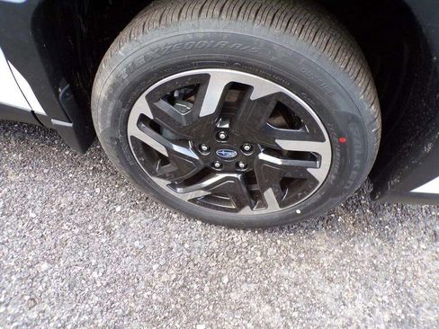 New 2025 Subaru Forester Limited image 10