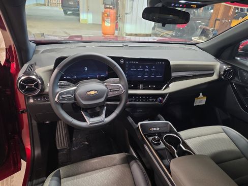 New 2026 Chevrolet Equinox LT w/ Convenience Package II image 14