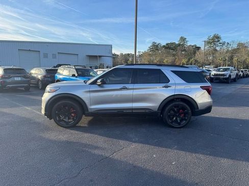 Used 2024 Ford Explorer ST w/ Equipment Group 401A image 5