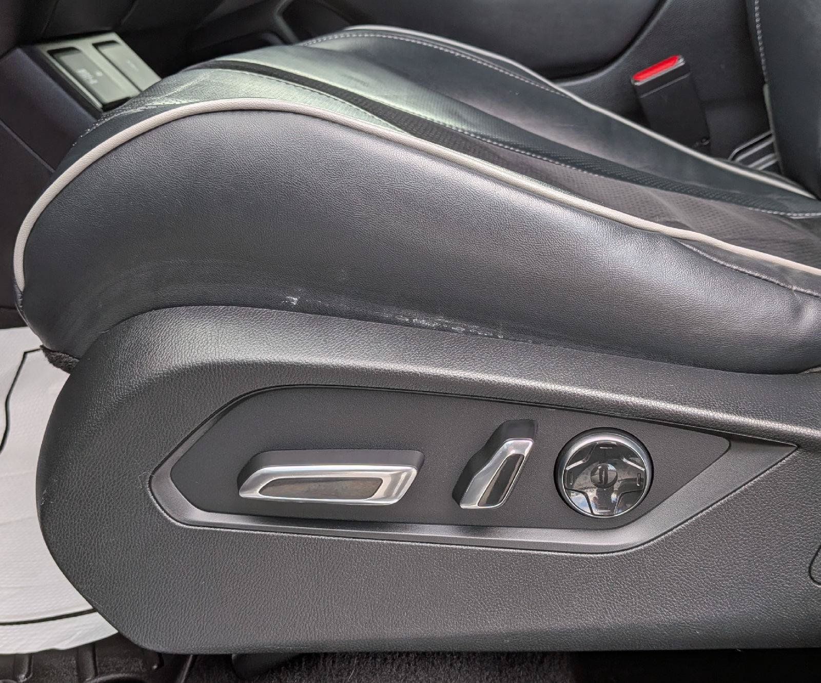 Used 2019 Acura RDX w/ Advance Package AWD/4WD image 14