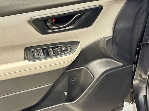 Used 2025 Subaru Forester image 17