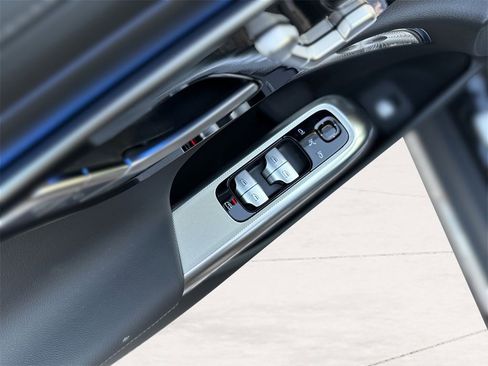 New 2025 Mercedes-Benz E 450 4MATIC All-Terrain Wagon image 13