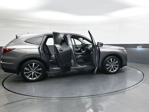Used 2025 Acura MDX w/ Technology Package image 38