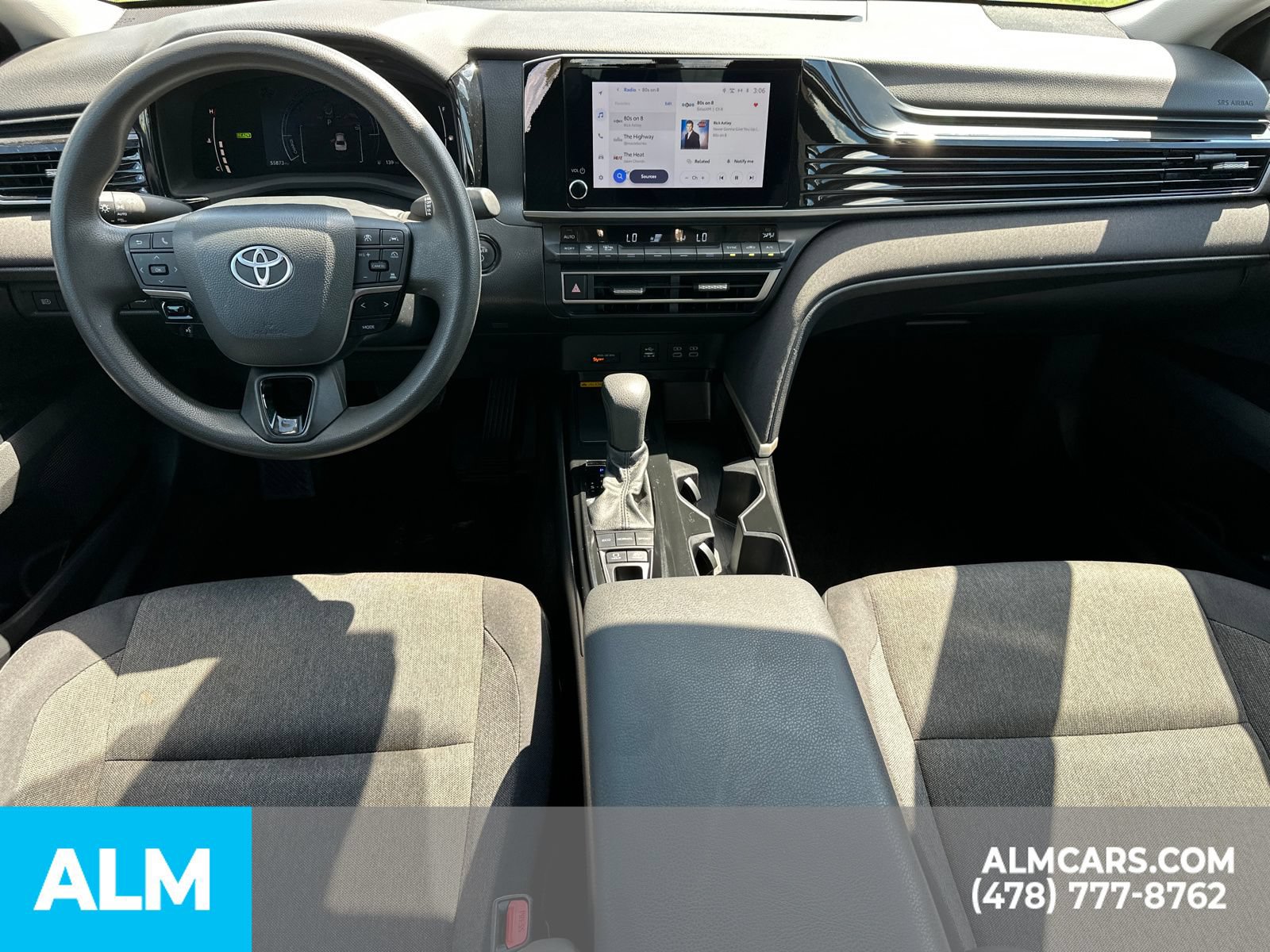Used 2025 Toyota Camry LE FWD image 27