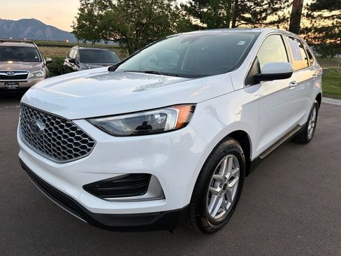 Used 2024 Ford Edge SEL AWD/4WD image 3