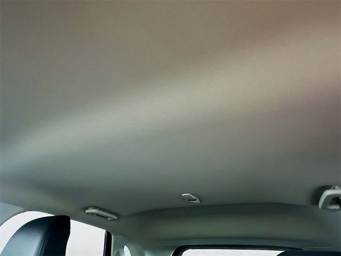 Used 2024 Ford Edge SEL image 21