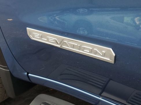 New 2026 GMC Sierra 1500 Elevation image 7