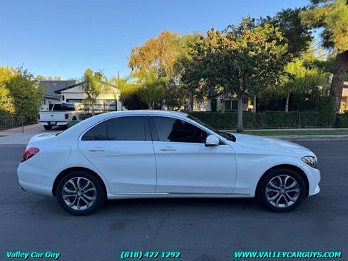 Used 2015 Mercedes-Benz C 300 4MATIC Sedan image 8