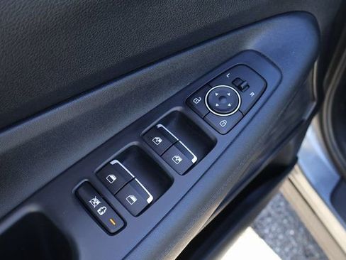 Used 2019 Hyundai Santa Fe SEL image 11