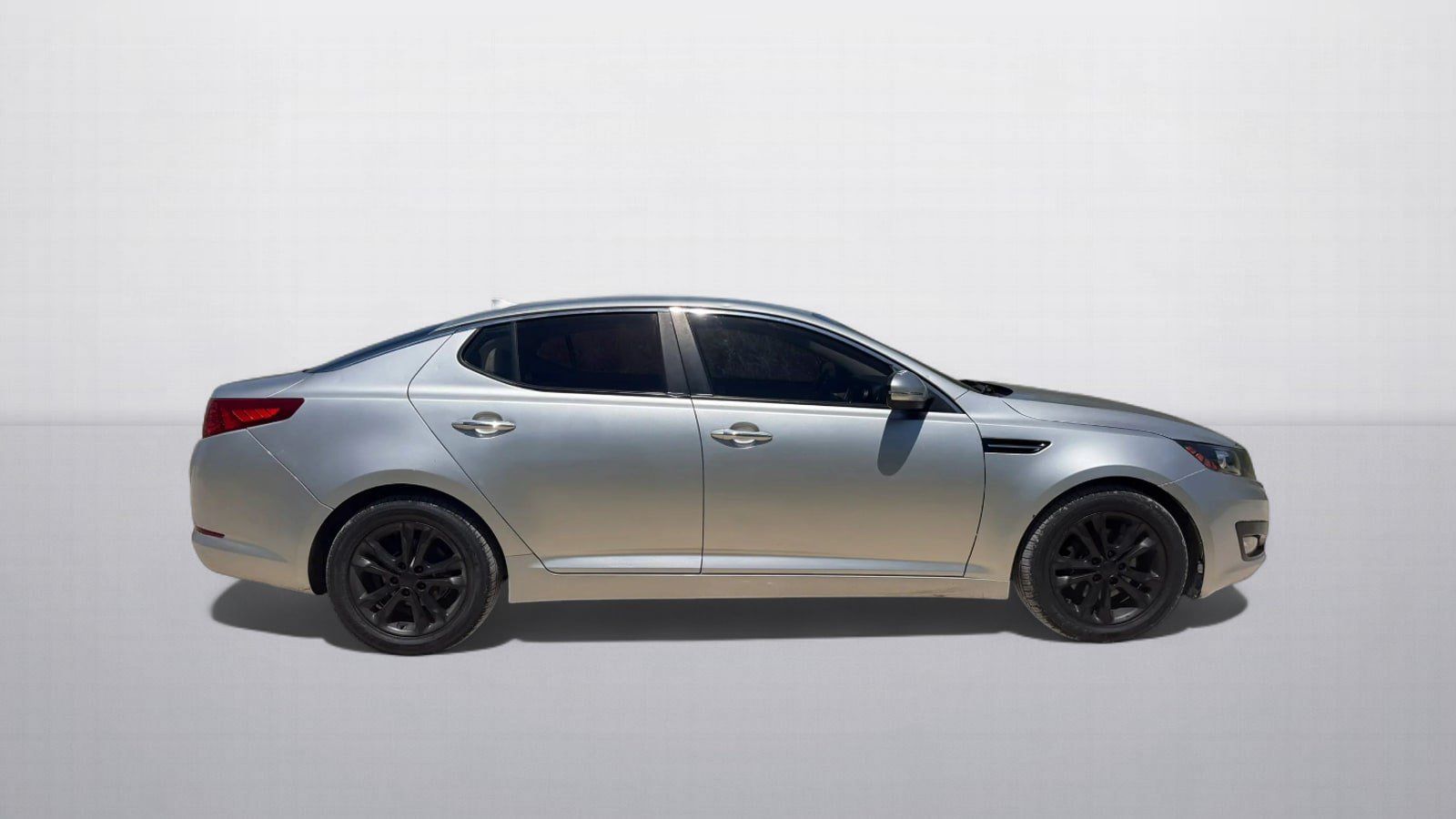 Used 2013 Kia Optima LX FWD image 4