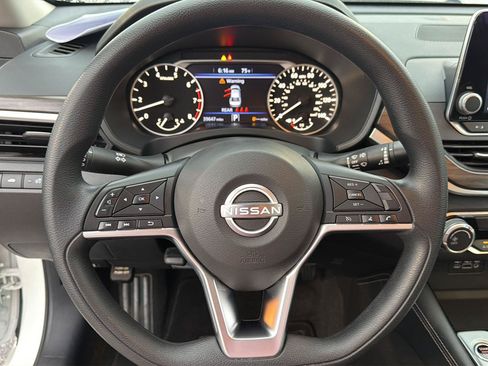Used 2023 Nissan Altima 2.5 SV FWD image 20