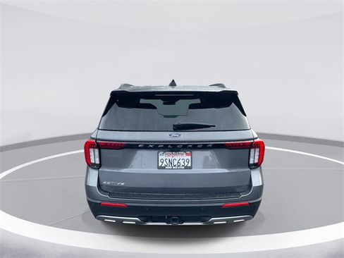 Certified 2025 Ford Explorer Active w/ Active Comfort Package image 6